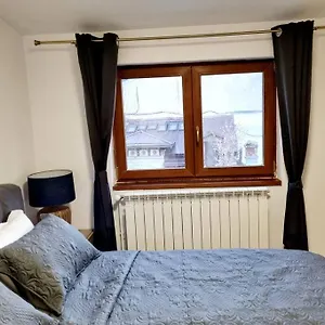 Cozy Near Center Apartament